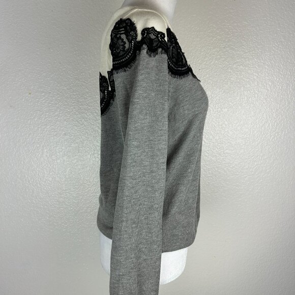 Vince Camuto Womens Lightweight Gray Lace Embellished Long Sleeve Sz L Sweater - Picture 2 of 8